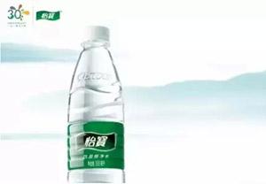 一瓶水的人文营销，正能量传播的现象级示范